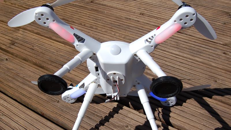 WLtoys V303 review  a poor man s DJI Phantom quadcopter - 16