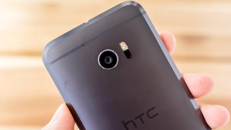 HTC 10 review  Still Great - 87