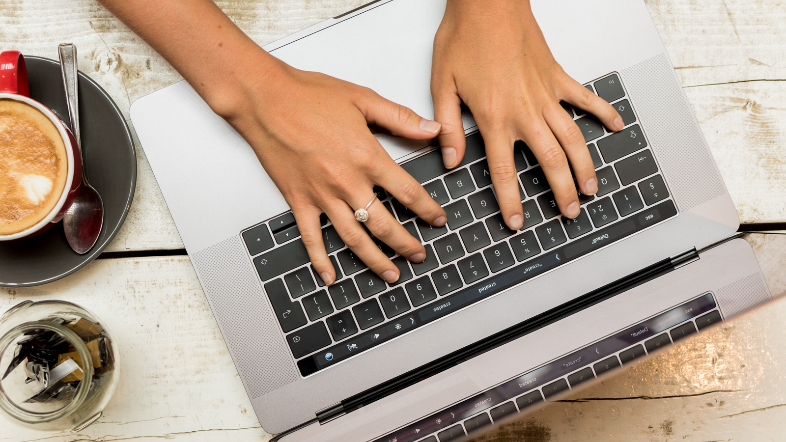 MacBook Pro vents are where the screen and base meet