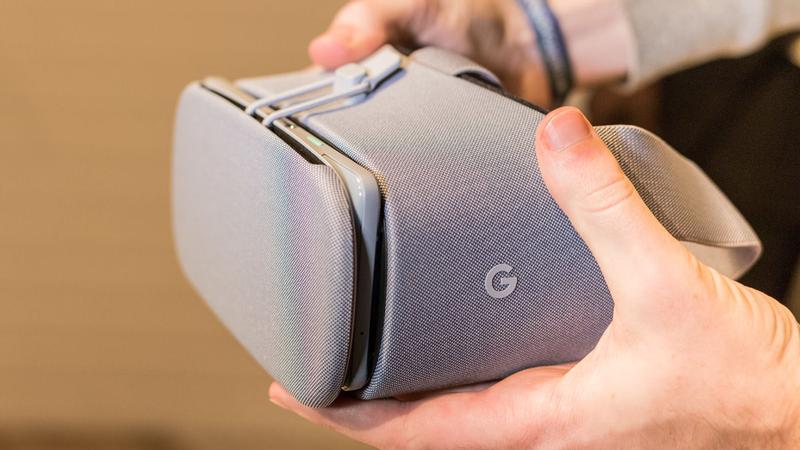 Google Daydream View  2017  review  Hands on - 8