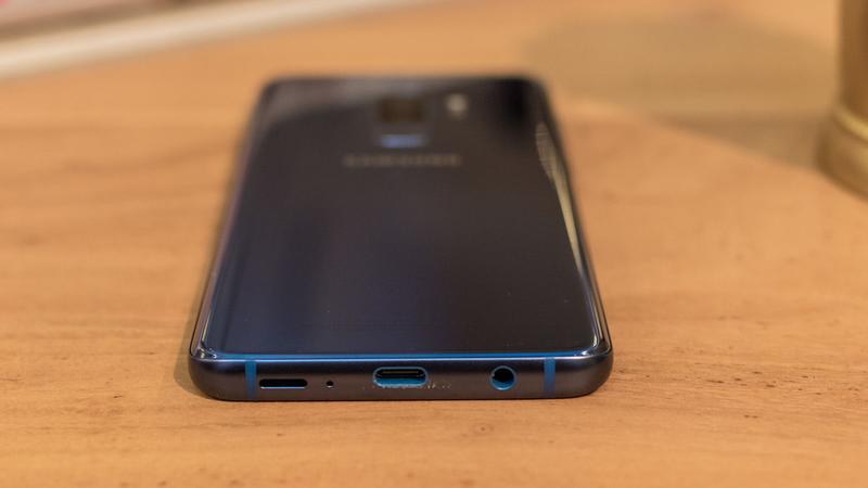 Samsung Galaxy S9 Review  Still the Best  - 31