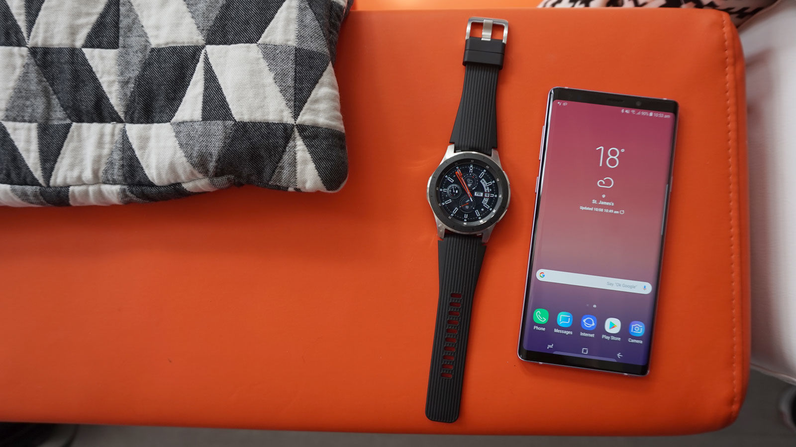 Samsung Galaxy Watch Review  Fully Featured - 78