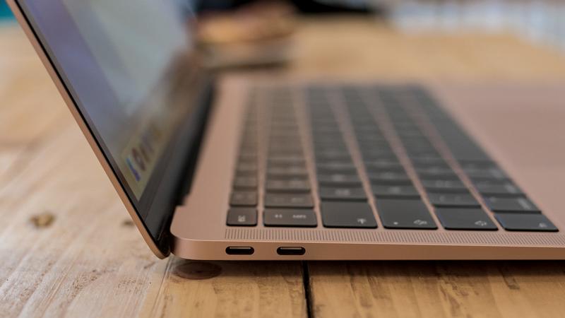 MacBook Air 2018 Review  Gold Standard - 24